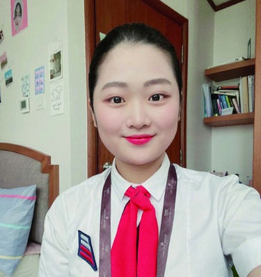 노혜욱 졸업생의 안내책자 수록 사진